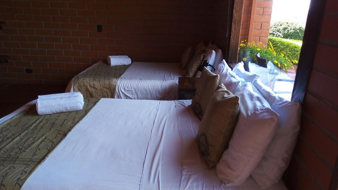 Finca Casa Loma Guest House El Penol  Room photo